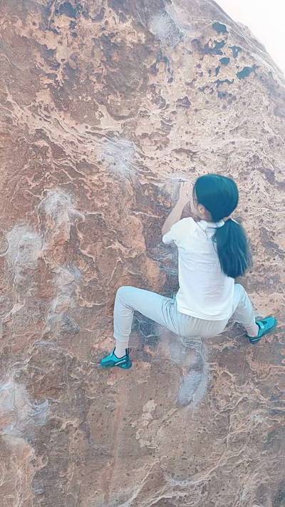 Potato Chips Low v4, Red Rock - Beta Video from ella_climber