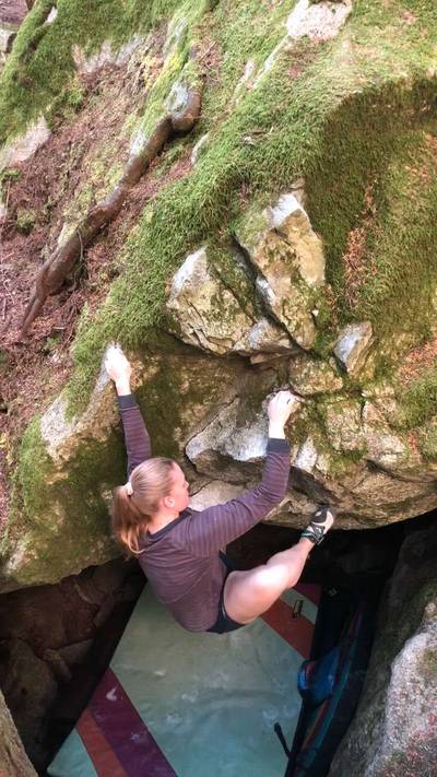 Poutine Cave v4, Squamish - Beta Video from allieh