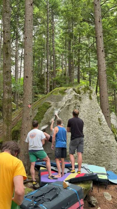 Pyramid Arete v6, Squamish - Beta Video from mandoline