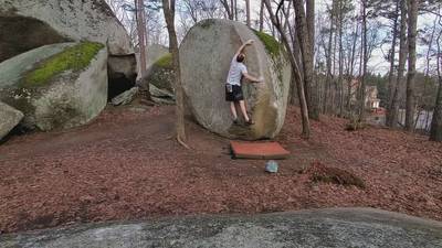 Sourwood Sit v4, Boat Rock - Beta Video from JohnMcCauley