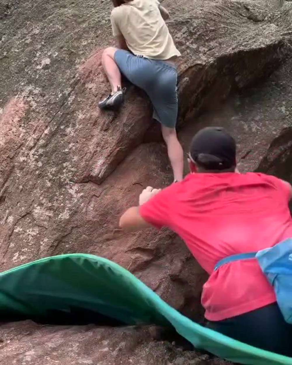 Cryptic Right v4, Flagstaff Mountain, CO - Beta Video from EMojo37