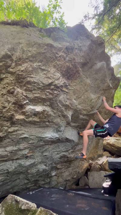 First Come First Serve v6, Squamish - Beta Video from mattfischerclimbs