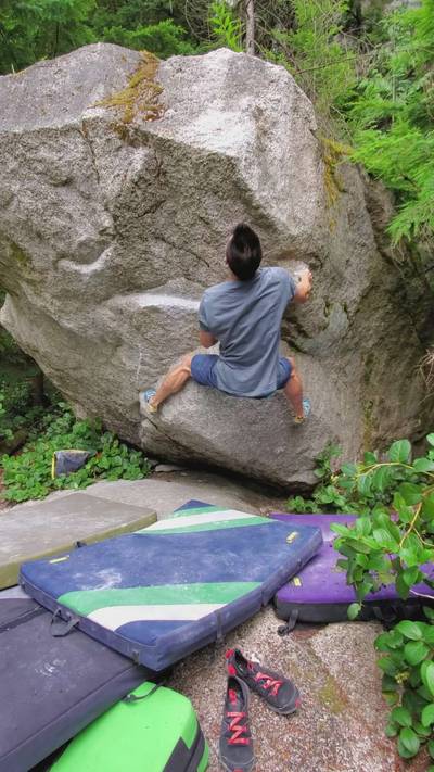 Pavelini v7, Squamish - Beta Video from drjeffclimbs