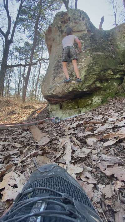 Gene Simmons v4, Hospital Boulders - Beta Video from brew_boulders