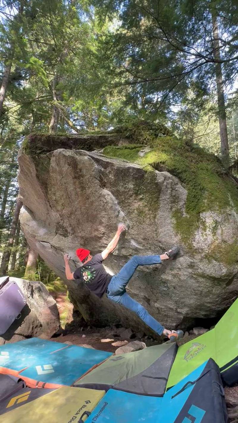 Grave Robber v8, Squamish - Beta Video from MatthewSze
