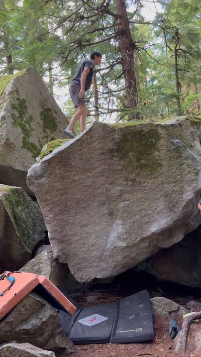 The Golden Bowl Stand v4, Squamish - Beta Video from climb_ryan