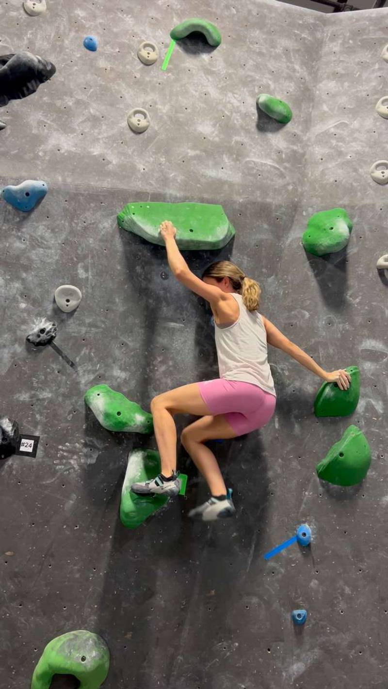 Green #5, Boulder, Black Rock Bouldering Gym - Beta Video from Maperr
