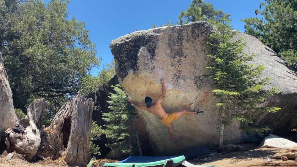 Summit Arete v6, Black Mountain - Beta Video from breakingbeta