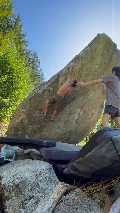Ivory Corner v10, Squamish - Beta Video from max_fallsalot