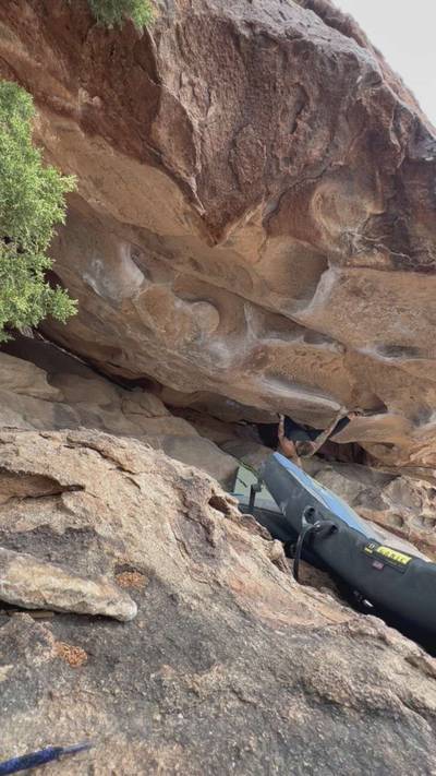 Moonshine Roof v4, Hueco Tanks - Beta Video from coachjess