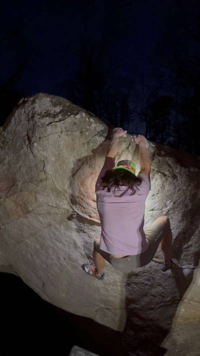 Dead head Traverse v5, Hospital Boulders - Beta Video from jackcraw