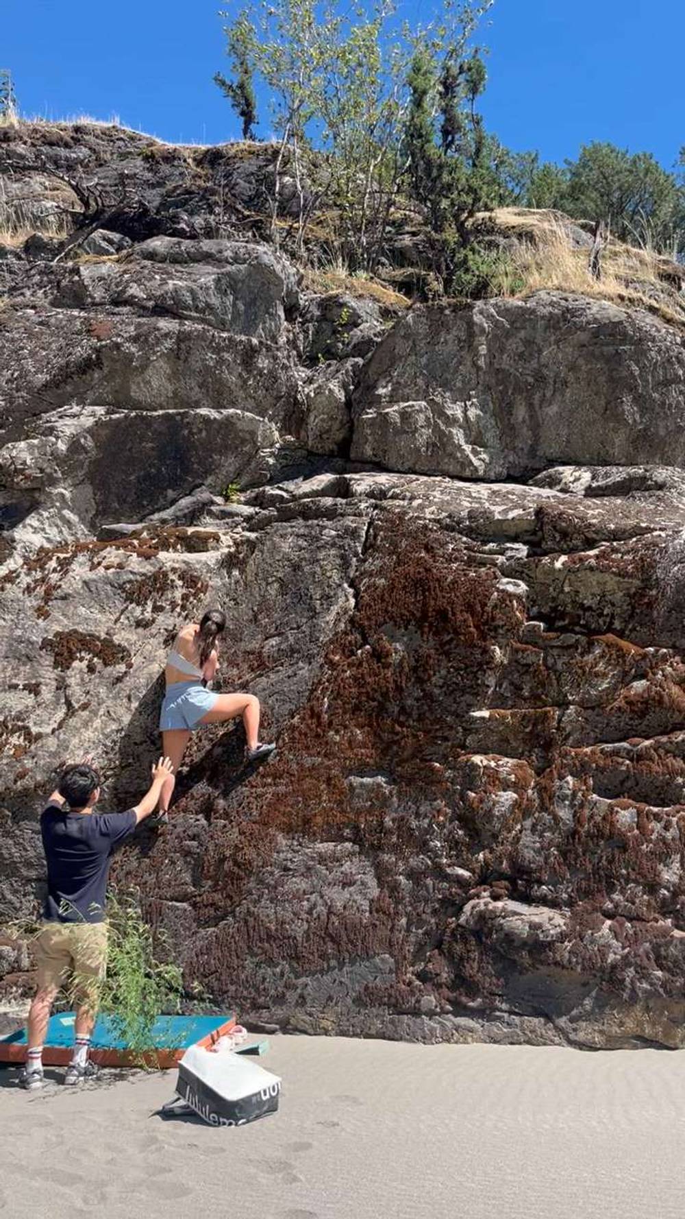 Crack on the beach v1, Fraser Valley - Beta Video from Chunga