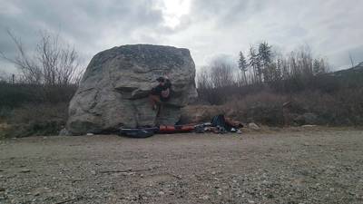 Thorn Apart v4, Kelowna - Beta Video from Climbinghigh42