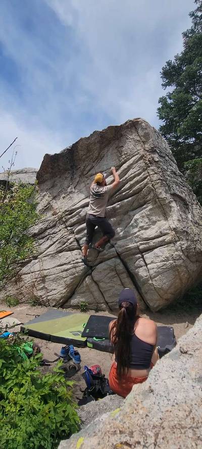 Warm Up Jugs (aka Everyone's Problem) v0, Little Cottonwood Canyon - Beta Video from Tizzop