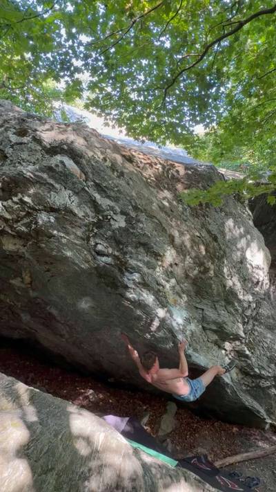 Little Cottonwood v7, Smugglers' Notch - Beta Video from griffin.climbs