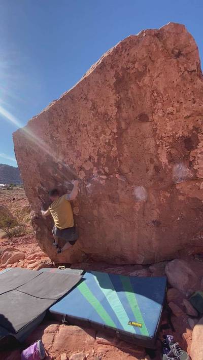 Super Scream v8, Red Rock - Beta Video from bolts.and.holds