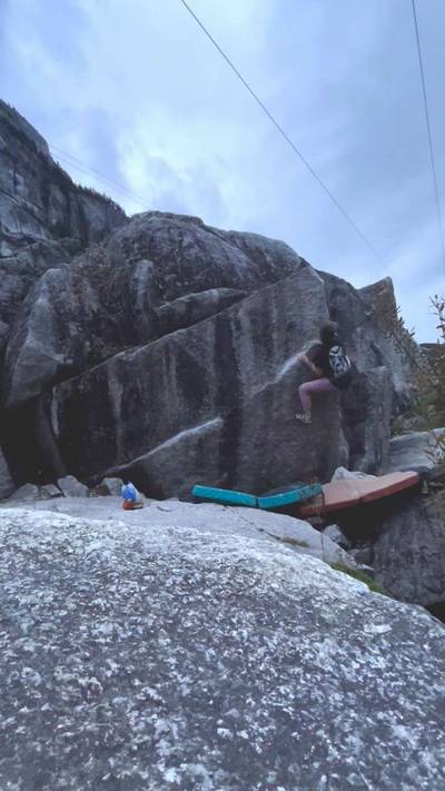 Gull Skull v6, Squamish - Beta Video from PeterSends