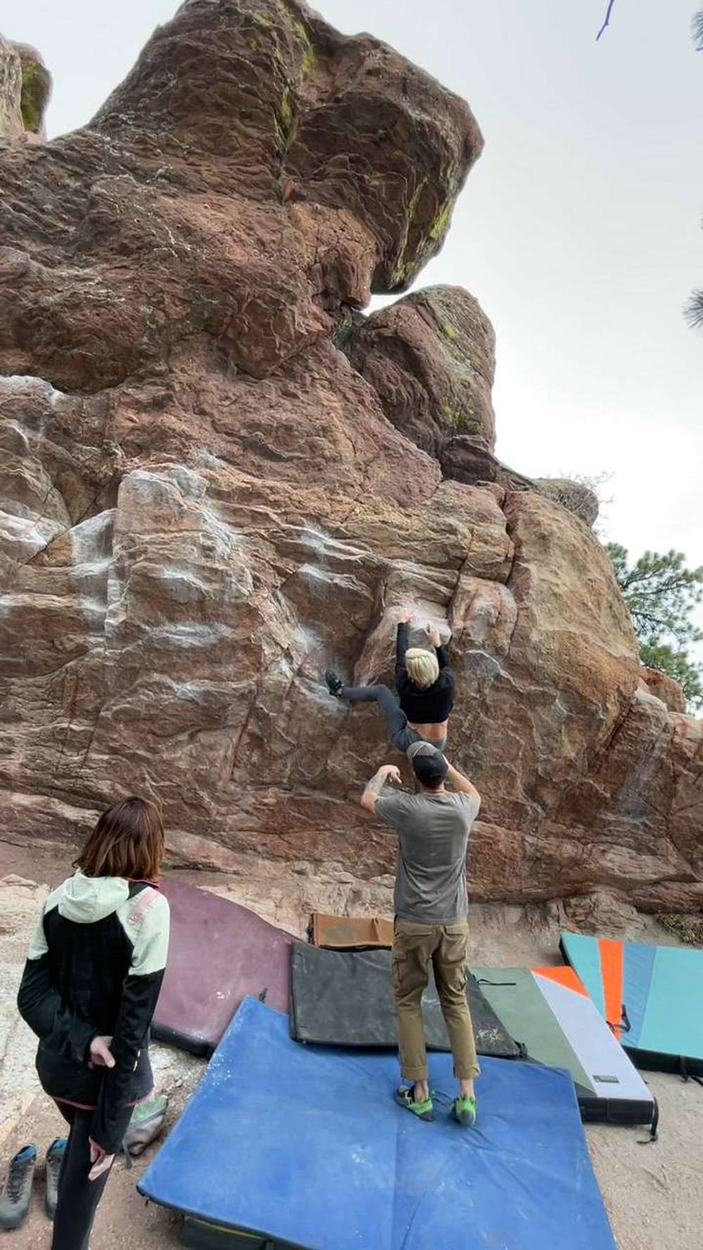 Pinch Bulge v3, Flagstaff Mountain, CO - Beta Video from CRUXandbeta