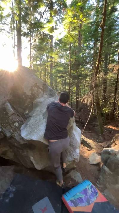 Excavator v4, Squamish - Beta Video from mattfischerclimbs