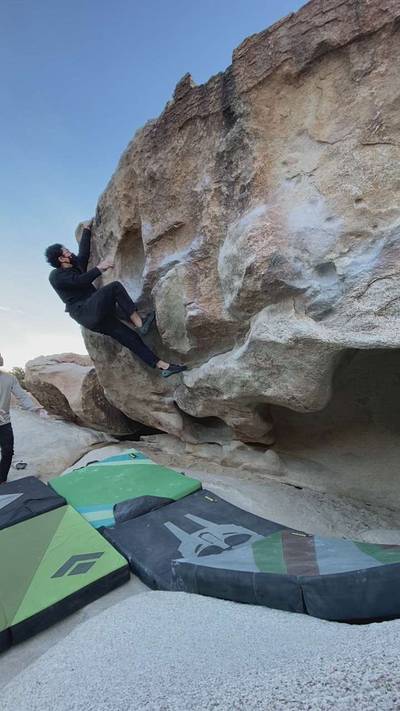 False Hueco v1, Joshua Tree - Beta Video from average.jug