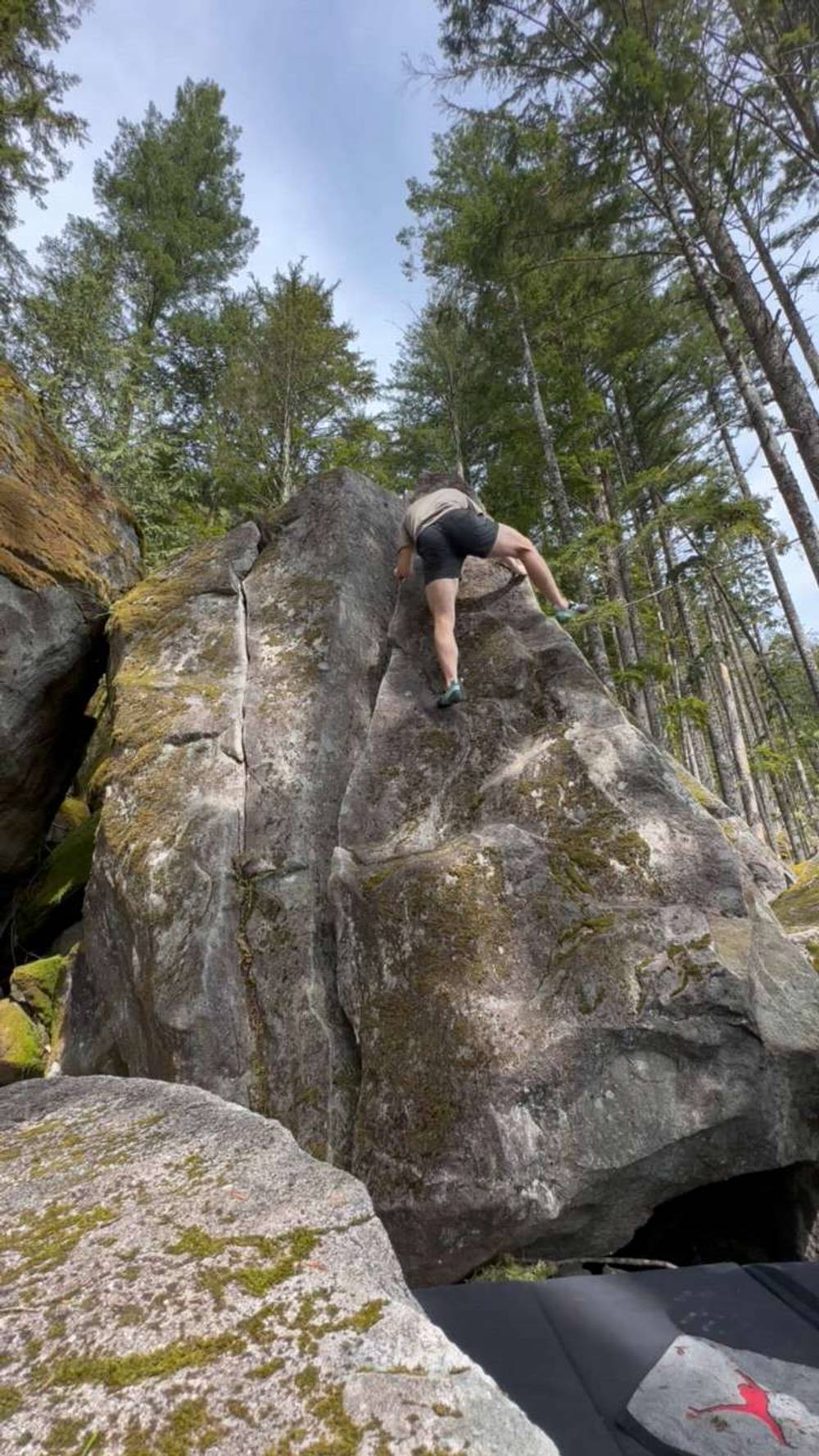 Slickfoot Sanctuary v0, Gold Bar - Beta Video from nols