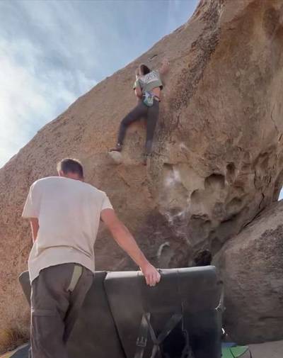 Bowling Pin Sit v6, Bishop - Beta Video from emilyspowis