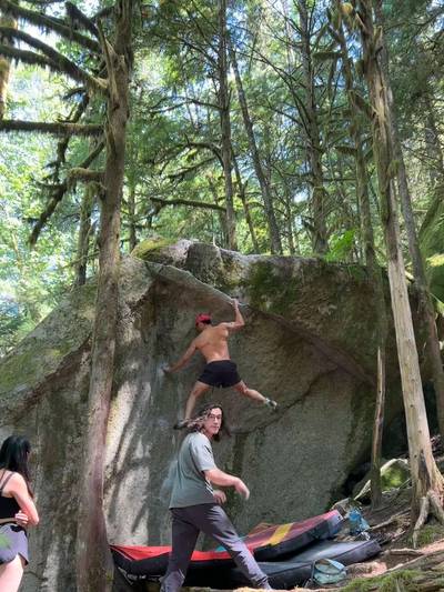 Tyler's Dihedral v3, Squamish - Beta Video from paodungao