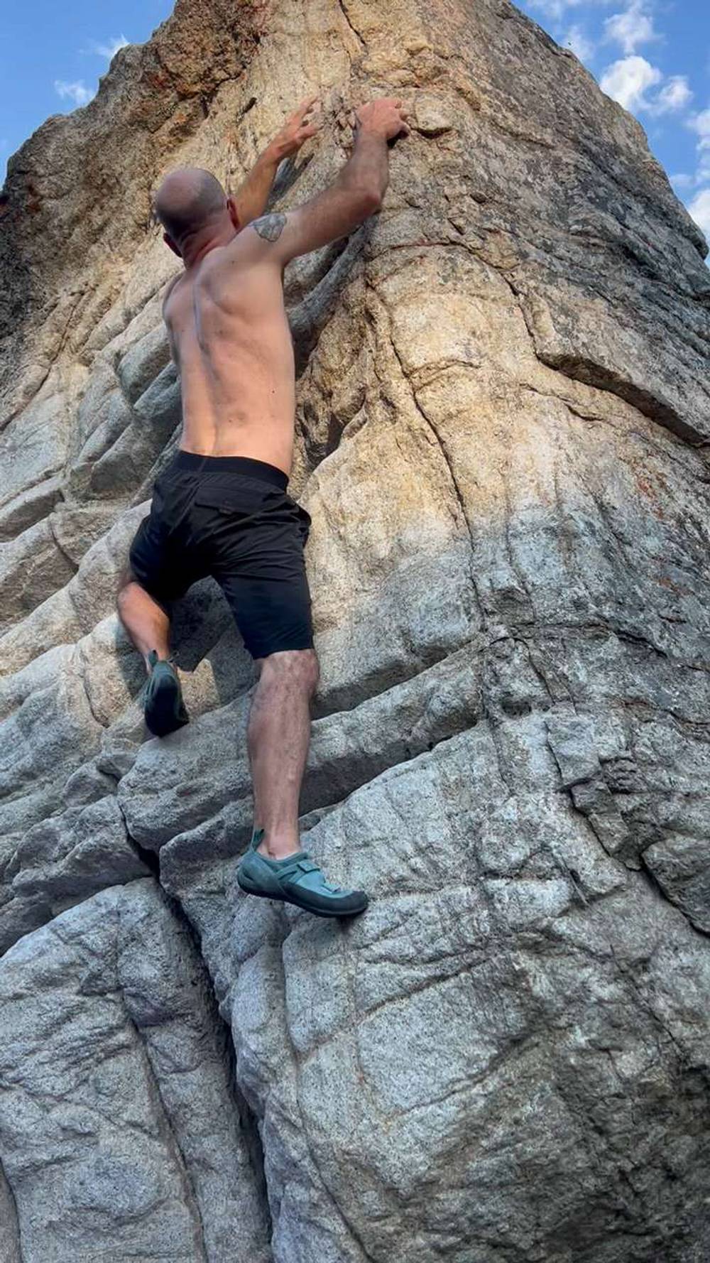 Warm Up Arete v0, Little Cottonwood Canyon - Beta Video from richj