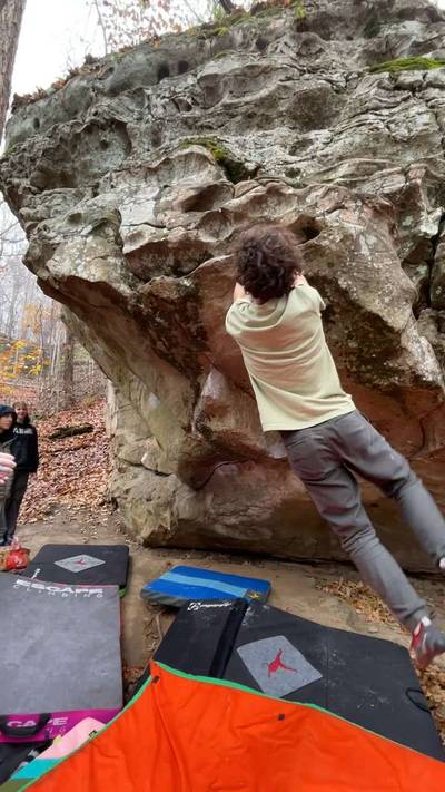 Open Gates v5, Holy Boulders - Beta Video from CarsonClimbs_