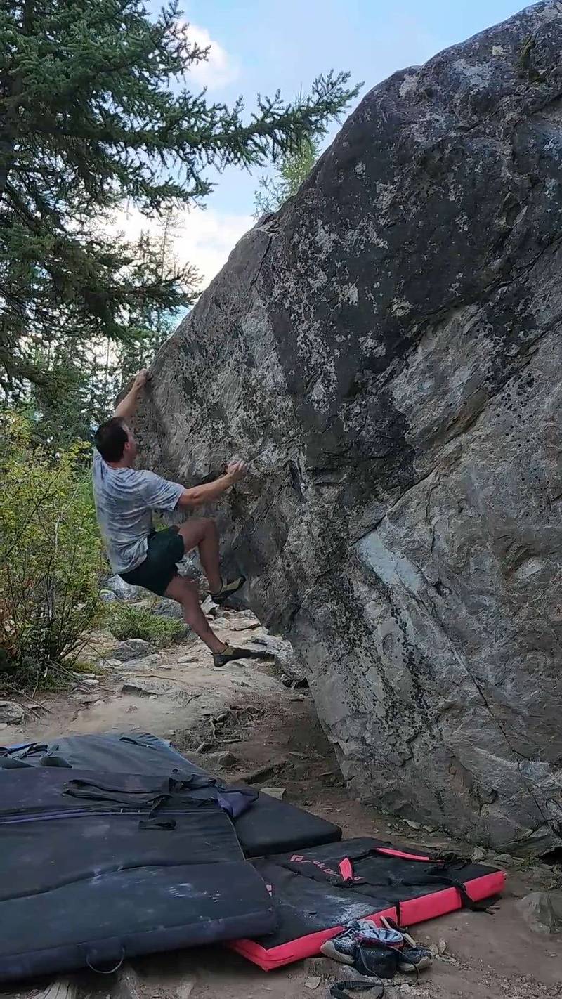 Shark Biscuit v7, Kelowna - Beta Video from CarsonClimbs