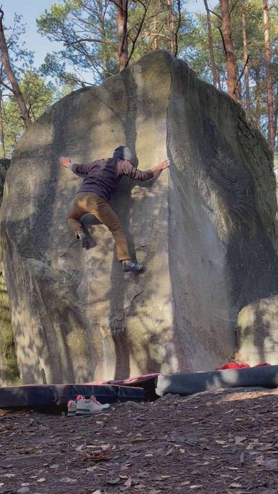 L'Angle du Sérac v4, Fontainebleau - Beta Video from pangtastic