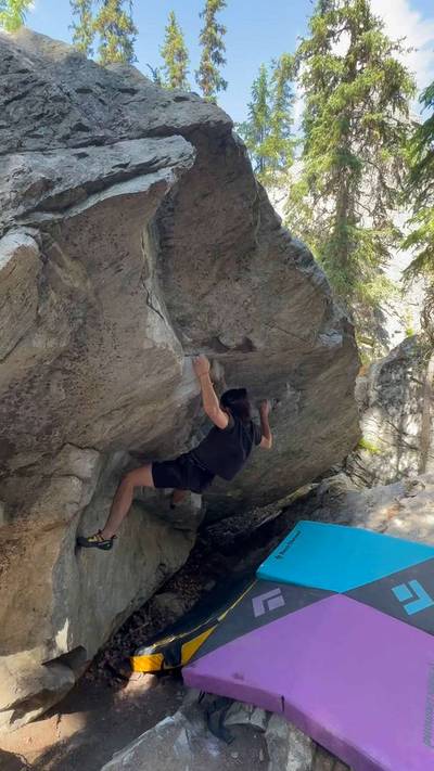 Cave Dweller v4, Kelowna - Beta Video from win_hasnoskin