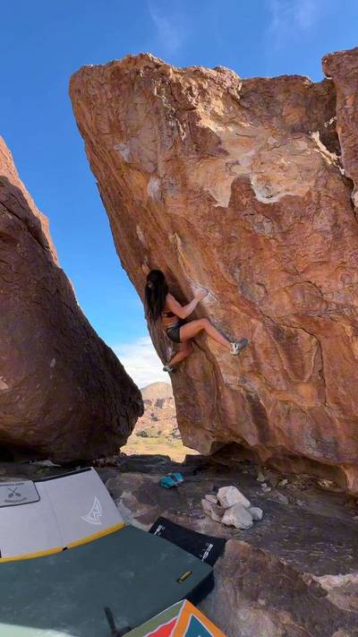 Babyface v7, Hueco Tanks - Beta Video from ticlimbs