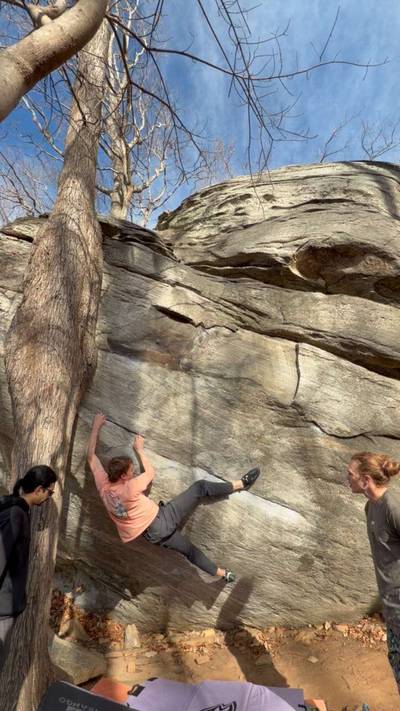 Dime Crack v5, Rumbling Bald - Beta Video from griffin.climbs