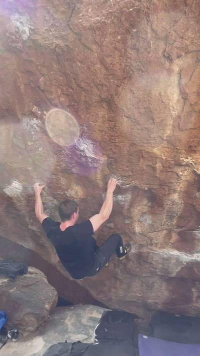 Hector in a Blender v7, Hueco Tanks - Beta Video from jameszanoni