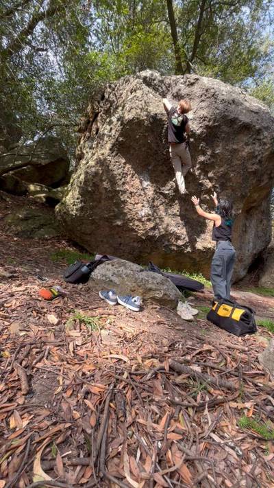 Scary Overhang v5, Berkeley - Beta Video from Organicchalkbag