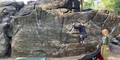 Rat Rock Traverse v0, New York City - Beta Video from C.Way