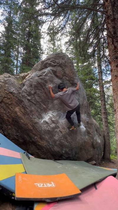 Trailside Problem v4, Guanella Pass - Beta Video from RyoClimber