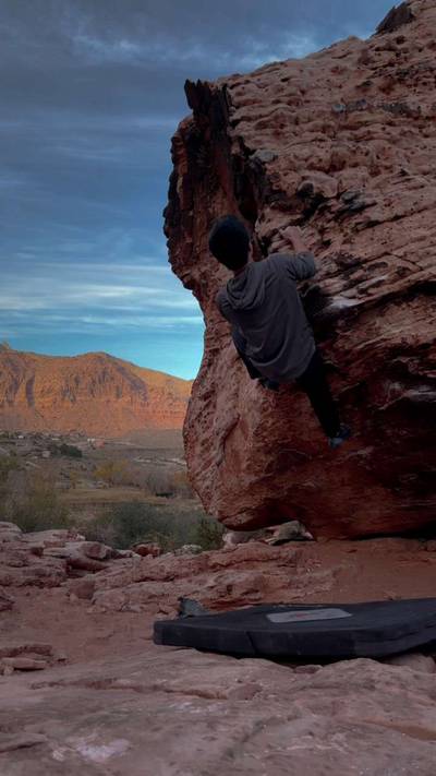 Bare Knuckles v3, Red Rock - Beta Video from rickyslclimbs