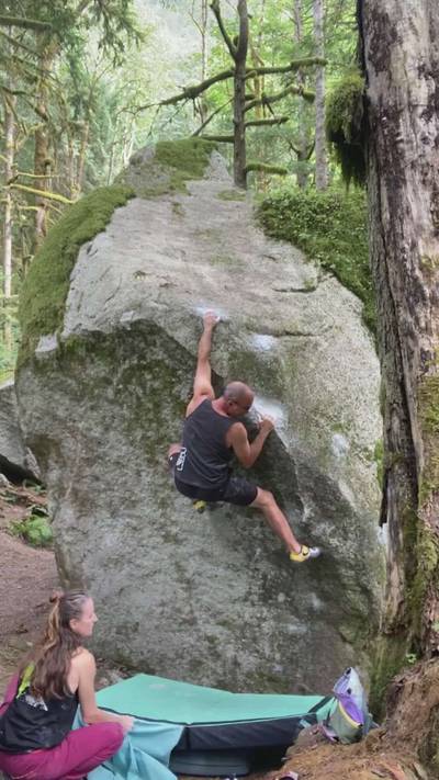 Battered Shrimp v7, Squamish - Beta Video from miguelj