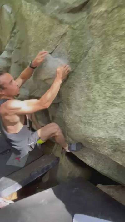 Squamish Days Traverse v2, Squamish - Beta Video from fremachuca