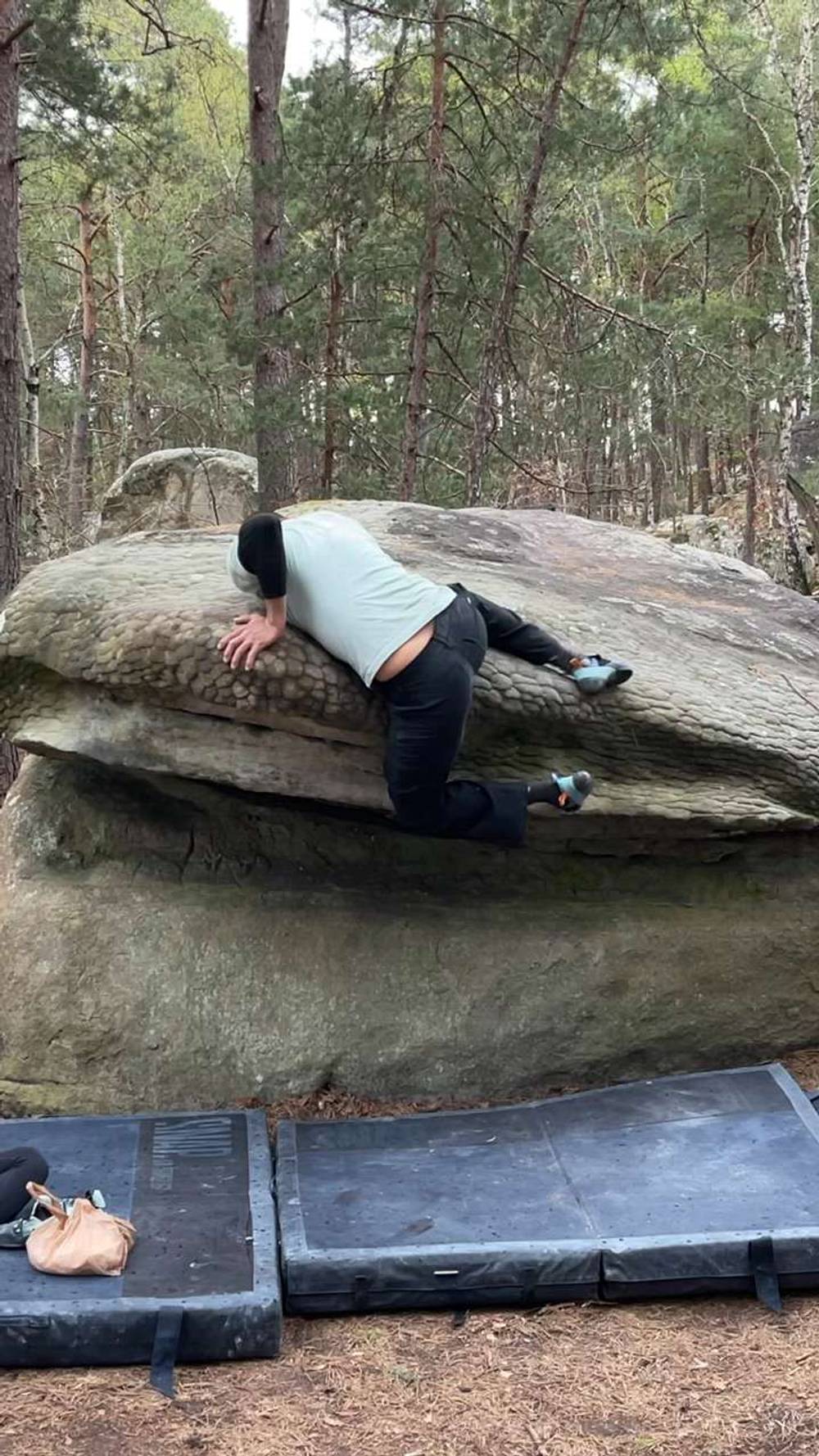 Le Crock Mantle v1, Fontainebleau - Beta Video from MarioTheClimber