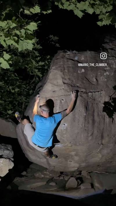 Leaving Las Fayetteville v5, New River Gorge - Beta Video from MarioTheClimber