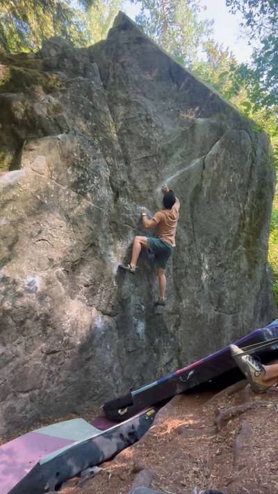 World's Best Boulder Problem v4, Squamish - Beta Video from sam.meow