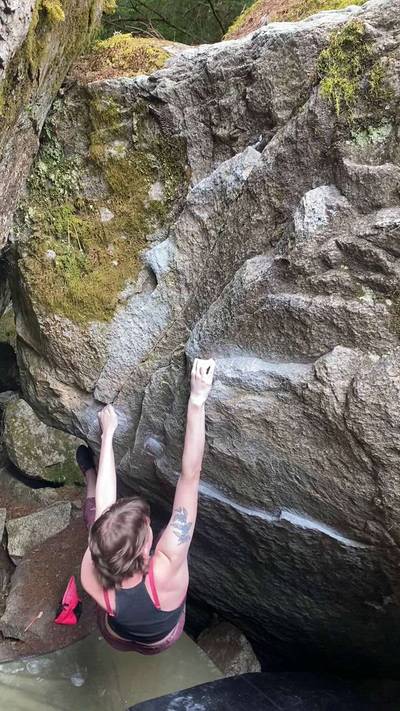 Up From the Depths v2, Squamish - Beta Video from KneeBarz