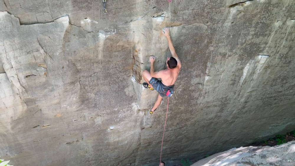 Tubin' Dudes 5.13b, New River Gorge - Beta Video from luke.the.nuke