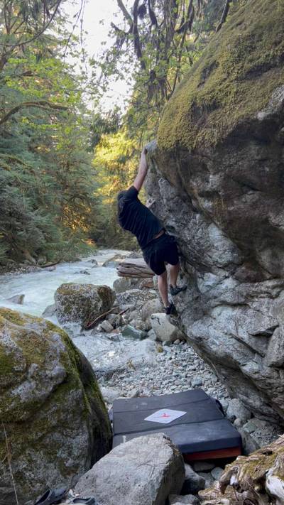 Flow Stone v4, Squamish - Beta Video from weschung