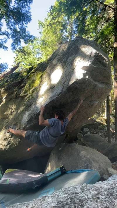 The Stinger Left Low v8, Squamish - Beta Video from noah.jarvis