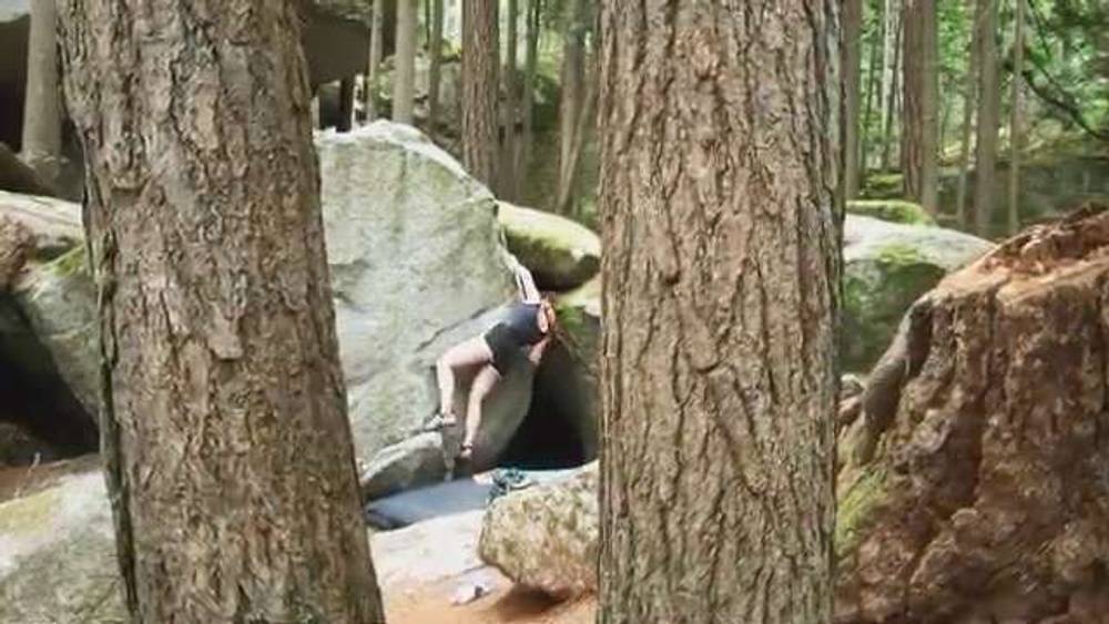 Huggy Bear v0, Squamish - Beta Video from scatteringm0ss