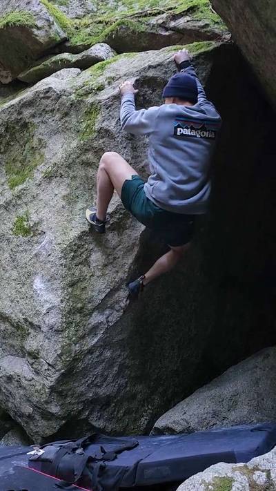 Aid Stars v4, Squamish - Beta Video from CarsonClimbs